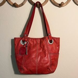 Fossil brand leather purse with straps